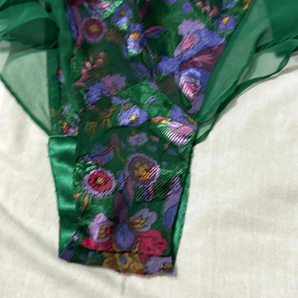 Vintage Victoria Secret Sexy Floral Night Romper Sleepwear XS/S - Picture 3 of 6